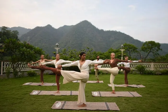300 Hours Yoga Teacher Training in Rishikesh, India Yoga Teacher Training Retreats in India