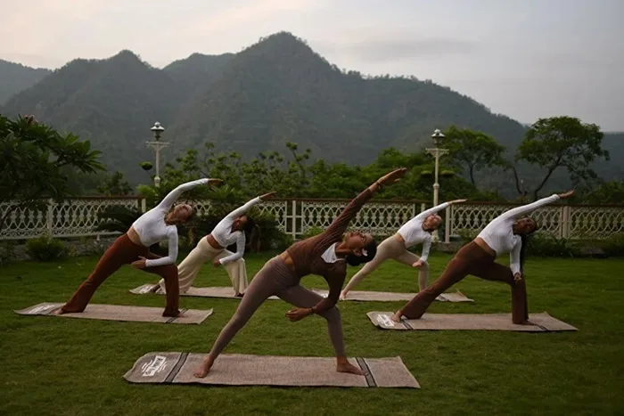 500 Hours Yoga Teacher Training in Rishikesh Yoga Teacher Training Retreats in India
